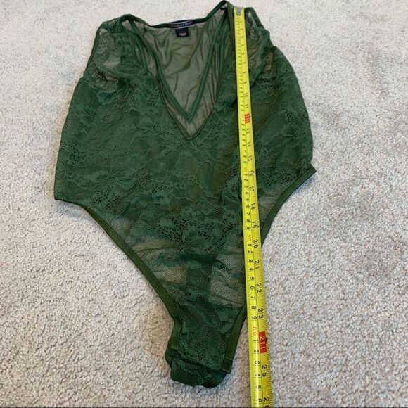 Victoria’s Secret green lace teddy bodysuit NWOT - Picture 7 of 8